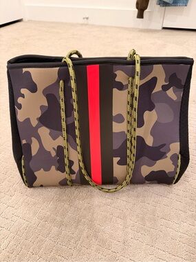 Camo Neoprene Tote with Red Stripe